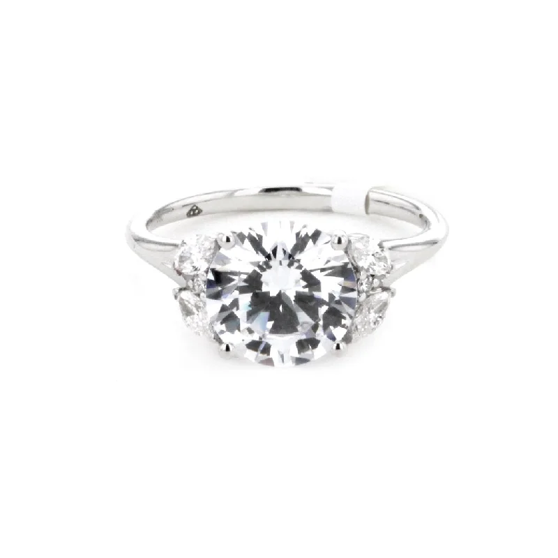 0.28 ctw Diamond Solitaire Engagement Ring