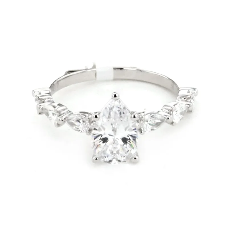 0.51 ctw Diamond Solitaire Engagement Ring